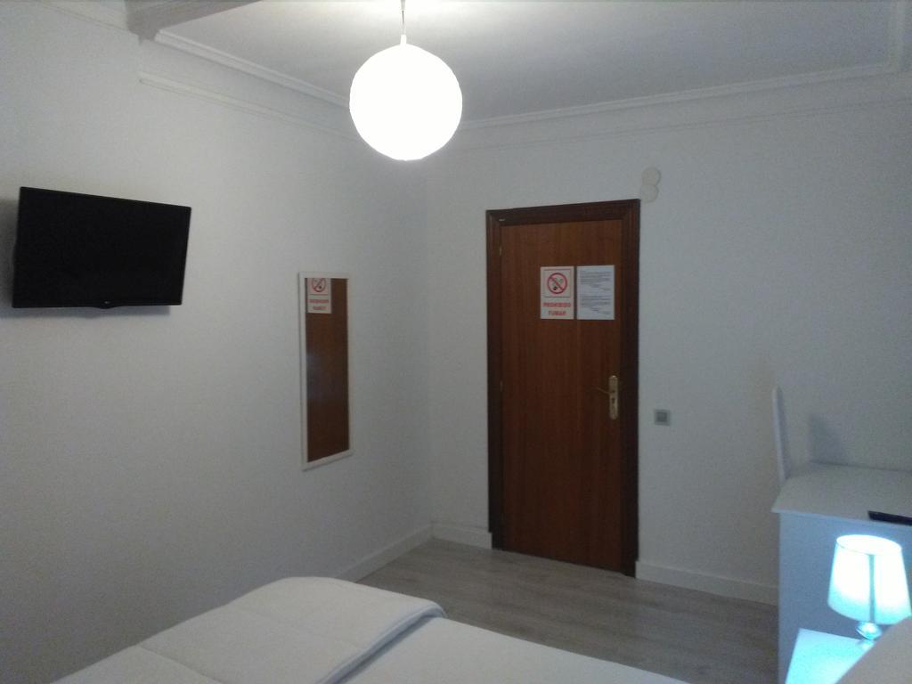 Pension Saint Mateo لوغرونيو المظهر الخارجي الصورة